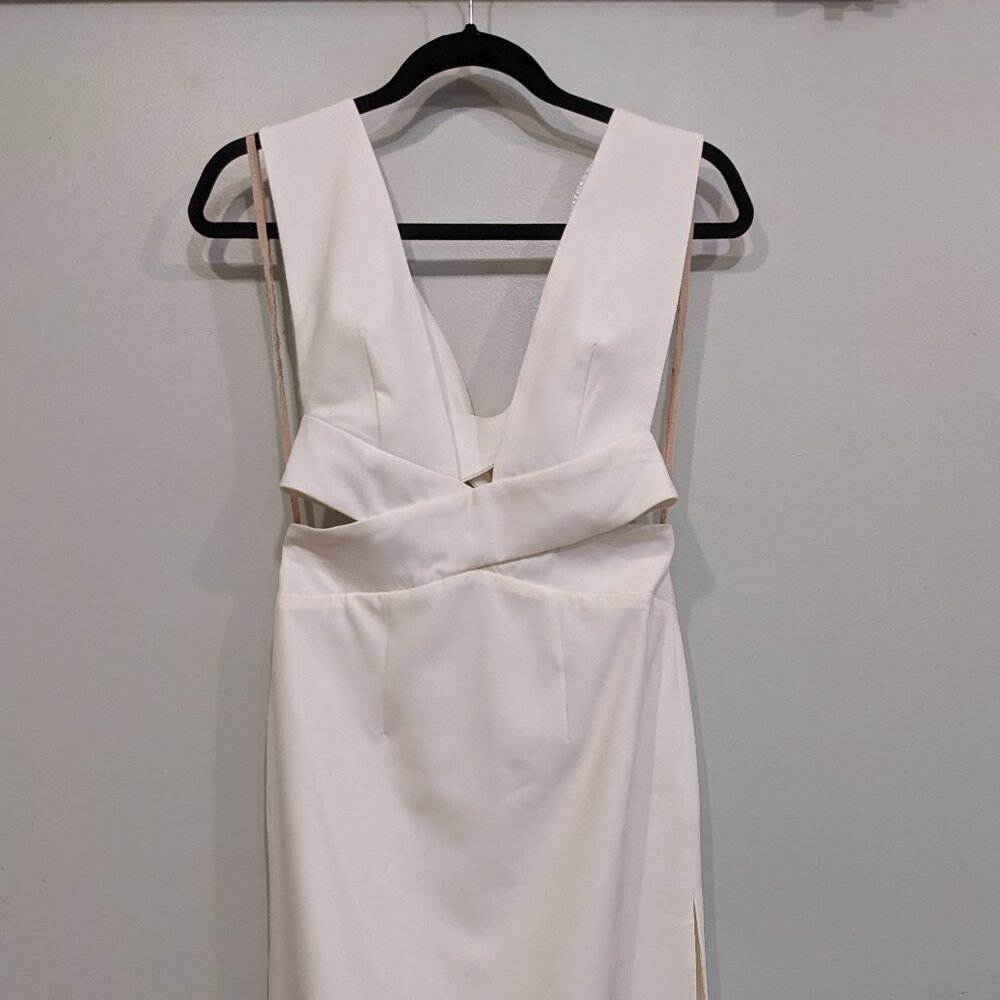 Fame and Partners Firedust gown, white, US size 2, tags still on